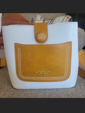 Wrangler White and Tan Accent Crossbody Bag